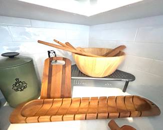 Wood serving pieces