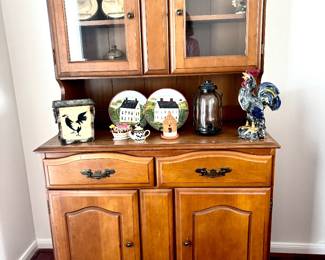 Country style hutch with great storage