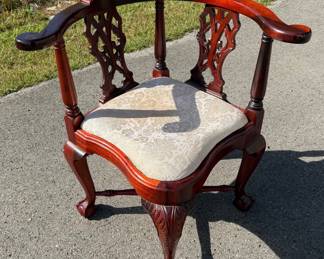  Vintage Chippendale-style chair