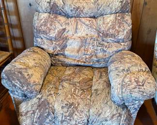 Camo recliner 