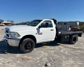 2018 RAM 3500 FLATBED TRUCK