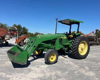 JOHN DEERE 2950 TRACTOR WITH LOADER