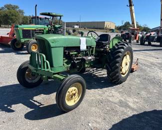 JOHN DEERE 1010 TRACTOR
