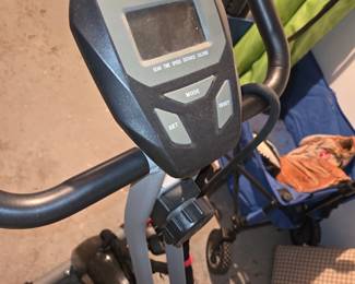Auwit Magnetic exercise bike