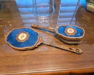 Vintage vanity set