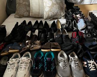 Shoes- size 8,9