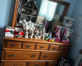 Nice maple dresser 