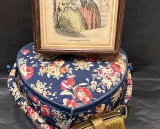 Charming Vintage Collection VictorianStyle Art Heart Sewing Box Gold Mesh Clutch