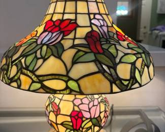 Tiffany Style Table Lamp