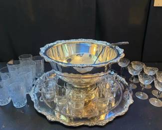 1847 Rogers Bros Heritage Silverplate Punchbowl Tray and Glasses