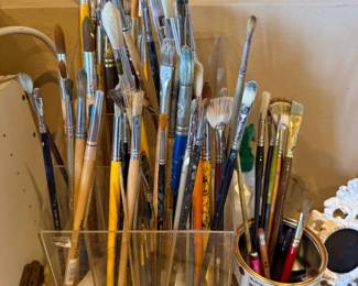 Paint brushes