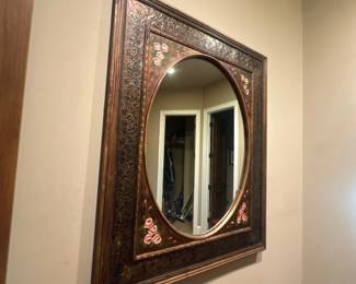 Wall mirror