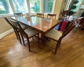 Dining table set