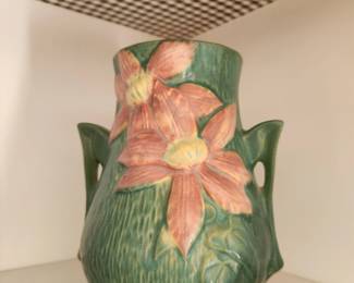 Vintage Roseville Pottery - 'Clematis' - 1944. 