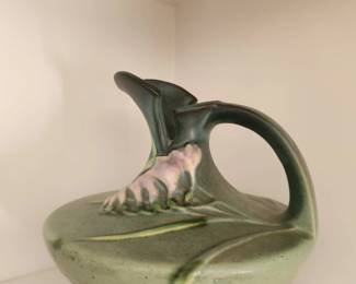 Vintage Roseville Pottery - 'Freesia' - 1945