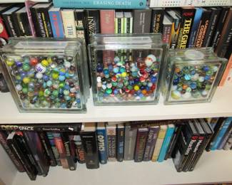 Lots of vintage marbles