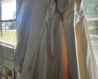 vintage beaded wedding gown, train, veil