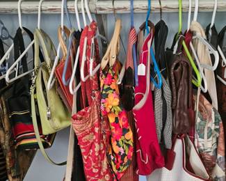purses, handbags, totes