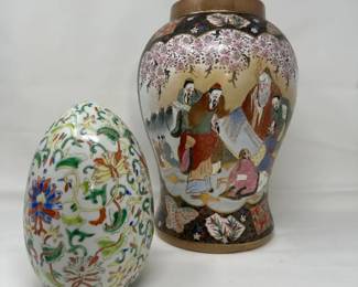 Vintage Asian Style Decorative Porcelain Large Egg And Tall Japanese Satsuna Ginger Jar