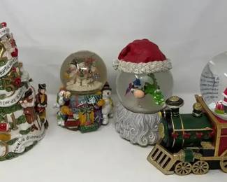 Fitz  Floyd 12 Days Of Christmas Musical Tree And Snow globe