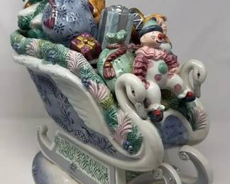 Fitz  Floyd Classsics  Crystal Winter Cookie Jar Centerpiece