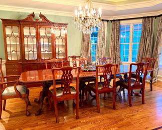 Chippendale  10-chair  Dining room Set 