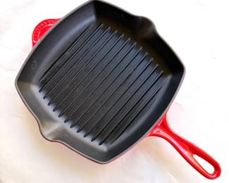 LE CREUSET Signature Square Skillet Grill In Cherry Red