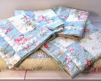 ARMOIRE King Bedding