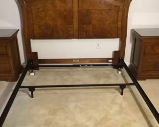 THOMASVILLE Bedroom Set