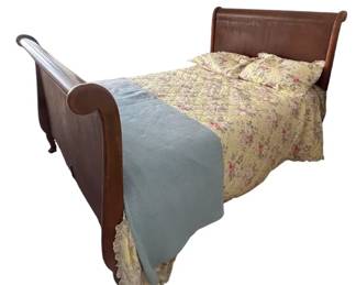 Claw Foot Full Size Bed