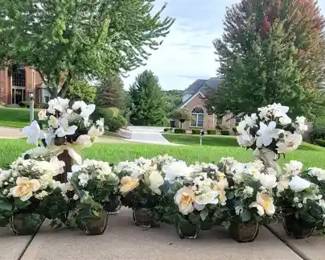 Warm Winter White Centerpieces