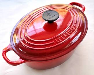 LE CREUSET Premium Enameled Cast Iron 2.75qt Dutch Oven