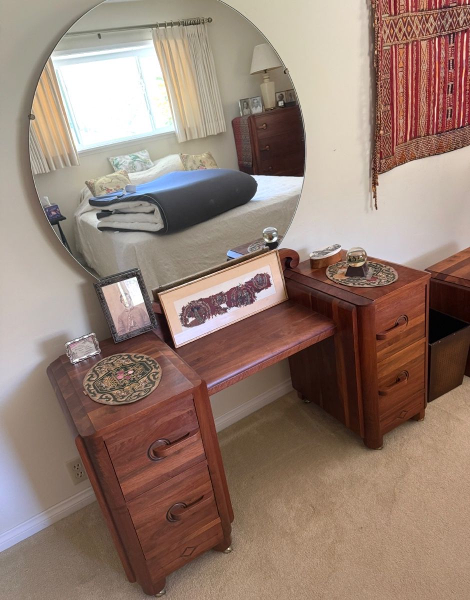Art Deco vanity