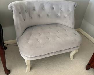 Tufted Small bench seat