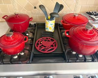 Red Pots