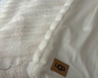Ugg Throw blanket