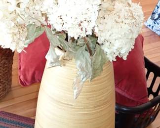 VASE WITH DRIED FLOWERS