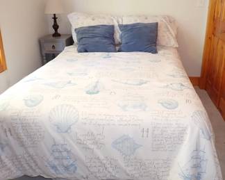 BED - END TABLE - WALL ART