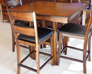 PUB TABLER W/4 HI TOP CHAIRS