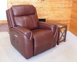 ELECTRIC LEATHER RECLINING CHAIR - END TABLE