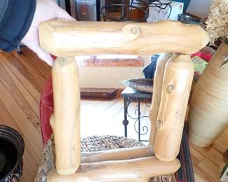 LOG MIRROR