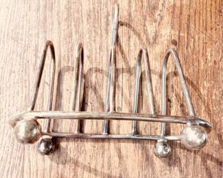 $29 English Silverplate Toast rack 5"