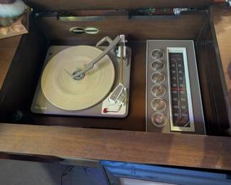Console Stereo