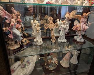 Giovanni Figurines