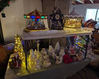 Carousels, Lighted Snowman Family etc