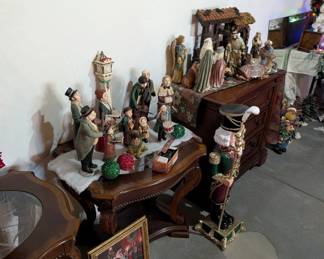 Nativity Sets, Figurines