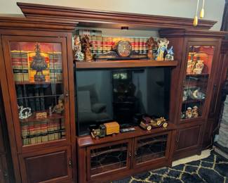 Pier Wall Unit, Flat Screen TV
