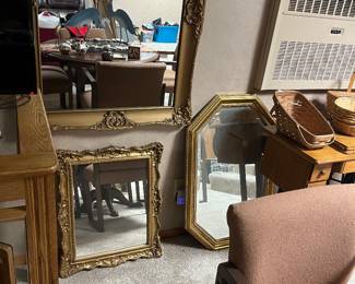 3 different mirrors to choose from