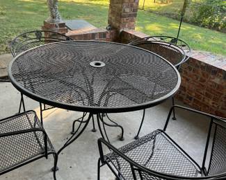 Metal table and 4 chairs