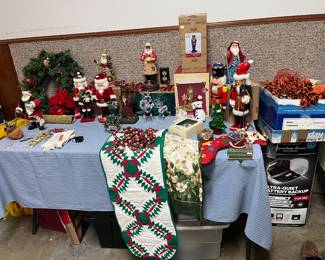 More Christmas decor